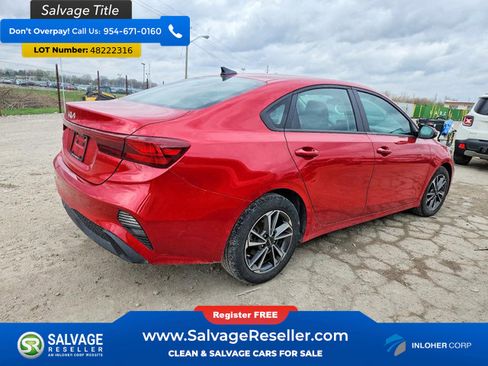 Used 2023 Kia Forte LXS w/ LXS Technology Package FWD image 4