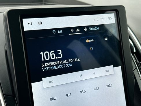 Used 2022 Ford Edge Titanium w/ Equipment Group 301A AWD/4WD image 19