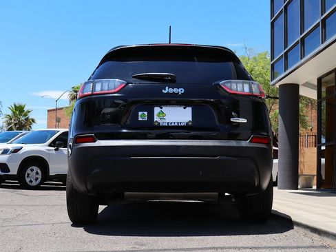 Used 2019 Jeep Cherokee Latitude w/ Popular Appearance Group FWD image 12
