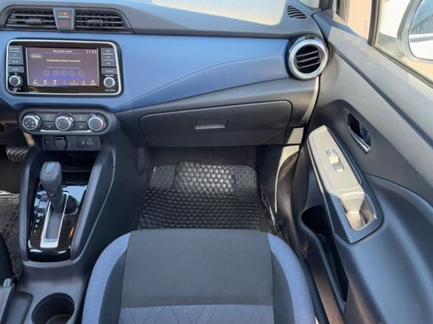 Used 2025 Nissan Versa SV image 15