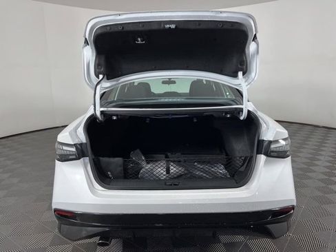 New 2026 Nissan Sentra SR w/ Floor Mat Package image 51