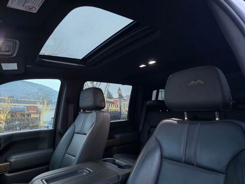 Used 2020 Chevrolet Silverado 3500 High Country w/ Technology Package AWD/4WD image 24