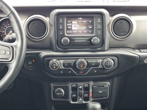 Used 2019 Jeep Wrangler Unlimited Sport S AWD/4WD image 29