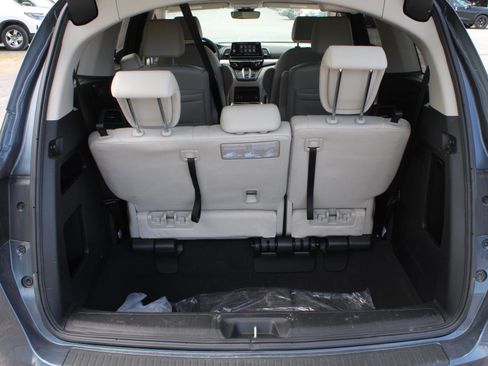 Certified 2026 Honda Odyssey EX-L image 8