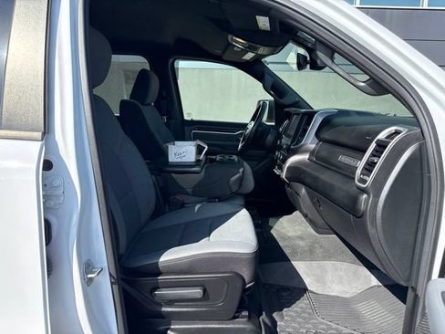 Used 2022 RAM 1500 Big Horn AWD/4WD image 10