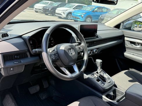 Used 2024 Honda CR-V LX image 11