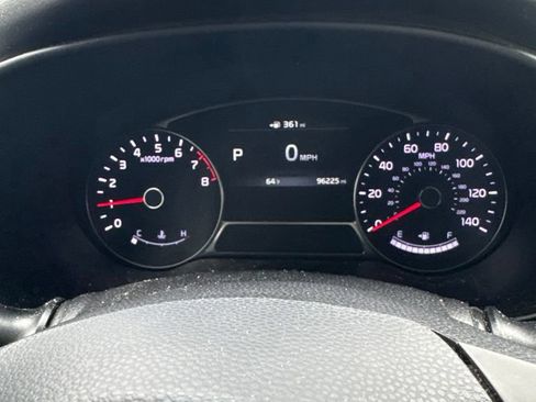 Used 2017 Kia Soul + w/ Primo Package FWD image 7