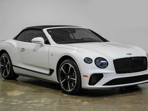Used 2020 Bentley Continental GT AWD/4WD image 9