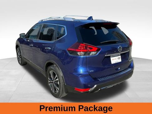 Used 2020 Nissan Rogue SV w/ Premium Package image 3