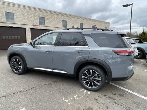 New 2026 Nissan Pathfinder Platinum w/ Lighting Package AWD/4WD image 6