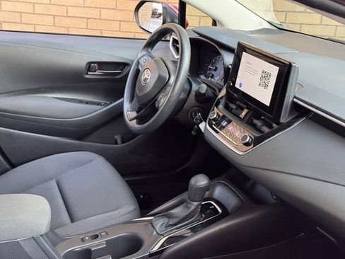 Used 2024 Toyota Corolla LE image 12