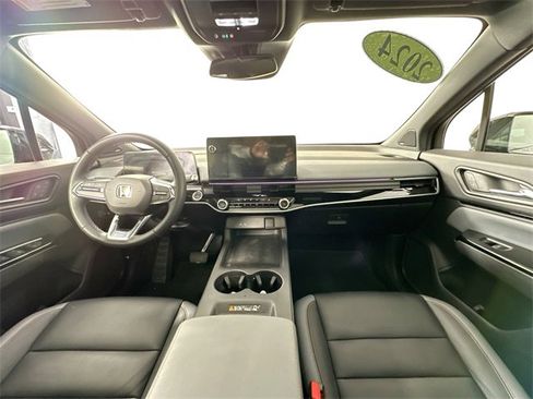 Used 2024 Honda Prologue Touring image 3