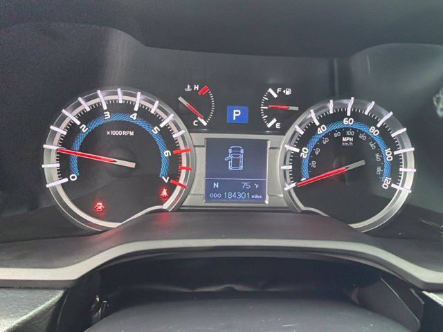 Used 2015 Toyota 4Runner Limited AWD/4WD image 13
