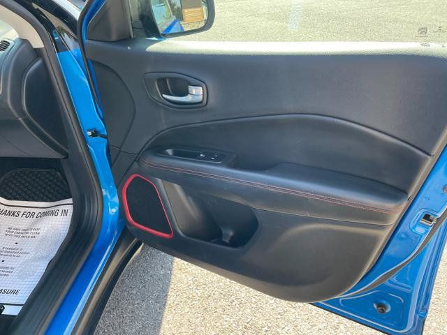 Used 2018 Jeep Compass Trailhawk w/ Navigation Group AWD/4WD image 28