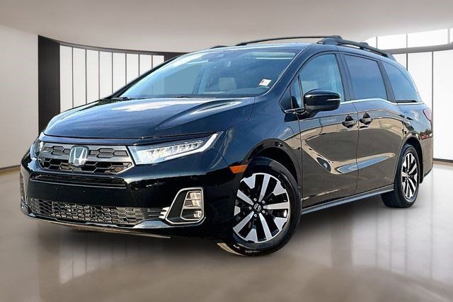 Certified 2026 Honda Odyssey EX-L image 1