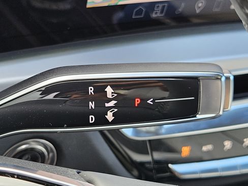 New 2025 Cadillac Lyriq Sport RWD image 32
