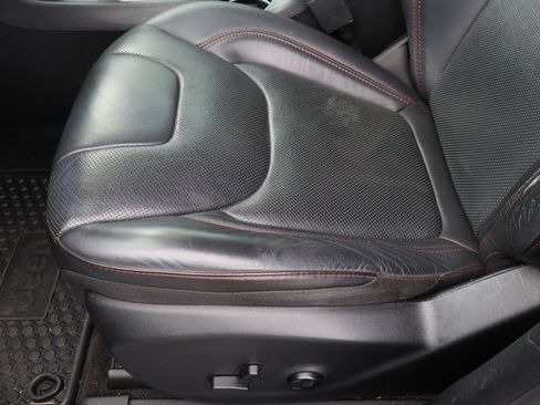 Used 2018 Jeep Cherokee Trailhawk w/ Quick Order Package 27L image 20