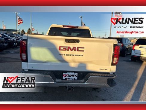 Used 2024 GMC Sierra 1500 SLE image 10