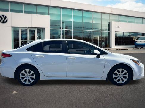 Used 2023 Toyota Corolla LE FWD image 4