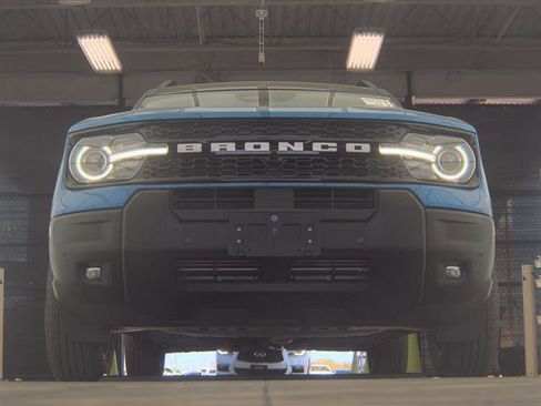 Used 2025 Ford Bronco Sport Outer Banks w/ Outer Banks Tech Package+ image 3