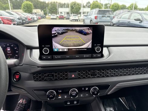 Certified 2025 Honda Accord LX image 25