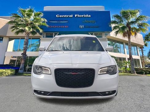 Used 2021 Chrysler 300 S RWD image 3