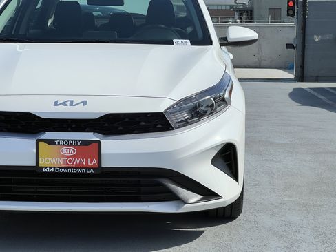 Certified 2023 Kia Forte LXS image 12