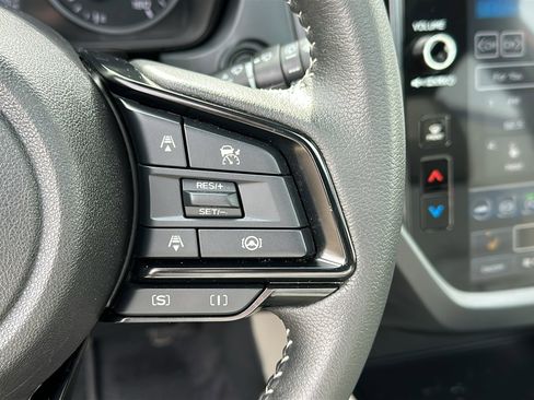 Used 2025 Subaru Forester Premium image 13