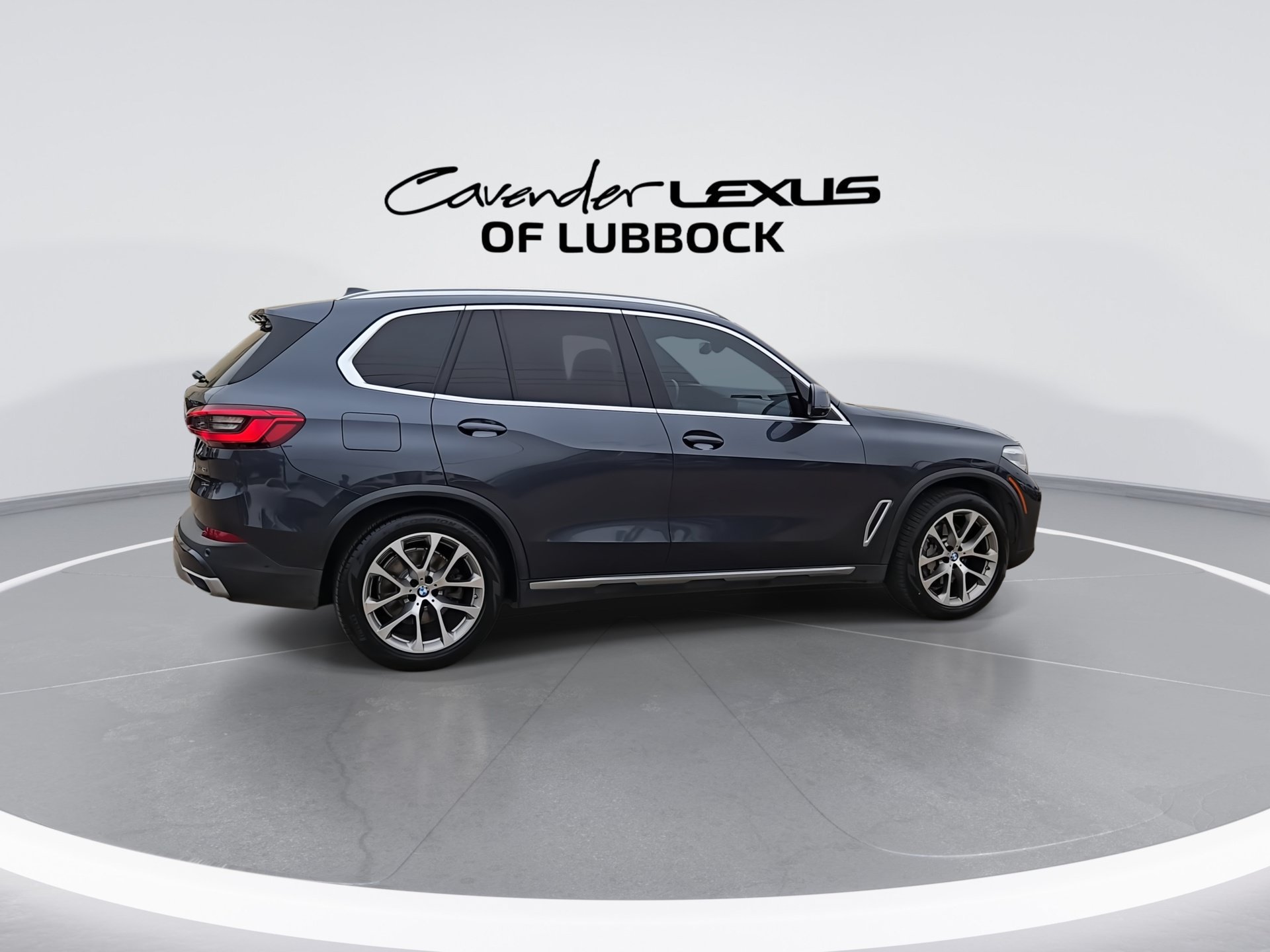 Used 2020 BMW X5 sDrive40i w/ Premium Package RWD image 8