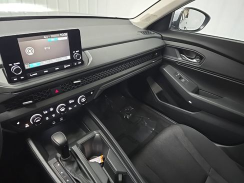 Used 2023 Honda Accord EX image 26