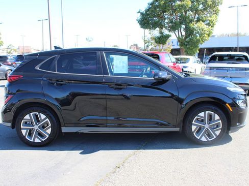 Used 2023 Hyundai Kona Limited image 6