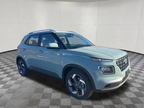 Certified 2026 Hyundai Venue SEL FWD image 6