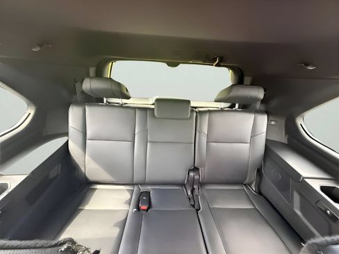 Used 2023 Toyota Sequoia Platinum AWD/4WD image 12
