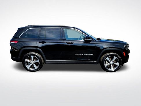Used 2022 Jeep Grand Cherokee Limited 4xe image 9