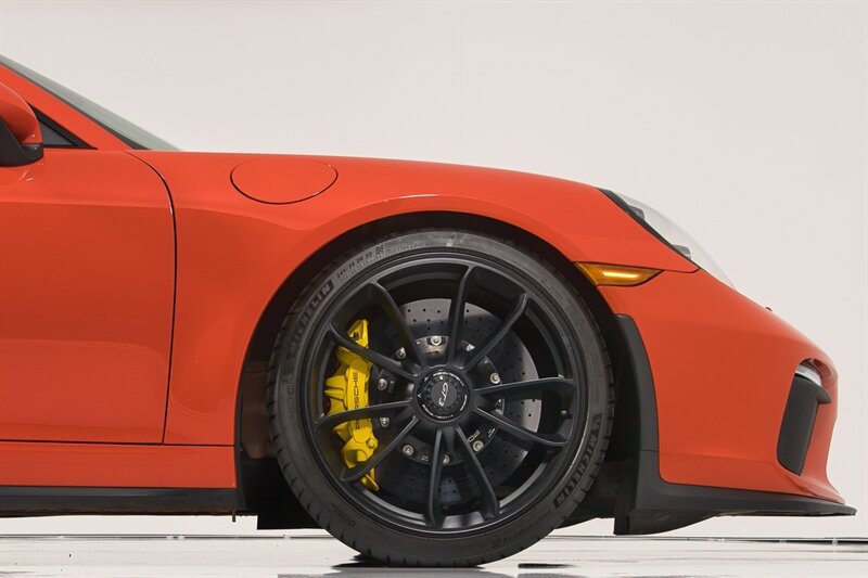 Used 2018 Porsche 911 GT3 w/ Sport Chrono Package RWD image 15