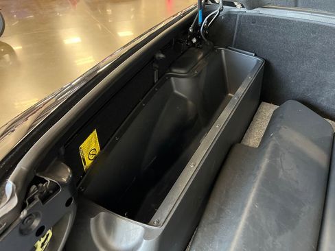 Used 2003 Chevrolet SSR w/ Preferred Equipment Group image 50