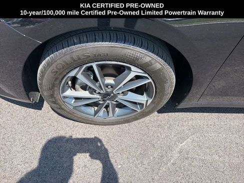 Certified 2024 Kia Forte LXS FWD image 4