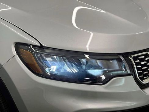 Used 2024 Jeep Compass Limited AWD/4WD image 9