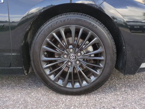 Used 2019 Toyota Avalon XSE w/ Protection Package FWD image 11