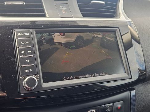 Used 2019 Nissan Sentra SR FWD image 19