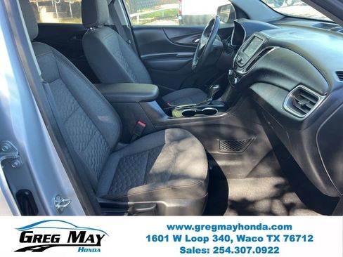 Used 2018 Chevrolet Equinox LT image 12