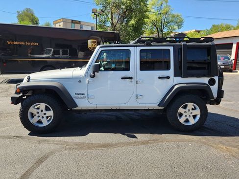 Used 2014 Jeep Wrangler Unlimited Sport w/ Quick Order Package 24S AWD/4WD image 8