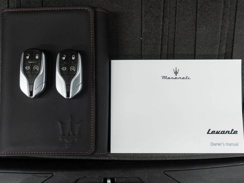 Used 2022 Maserati Levante GT image 47