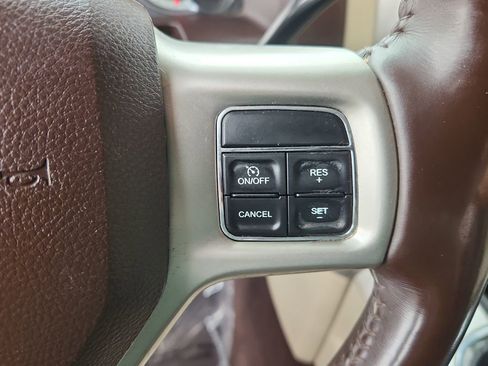Used 2018 RAM 3500 Laramie w/ Convenience Group AWD/4WD image 23