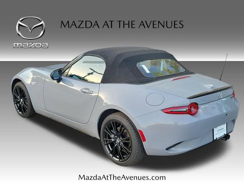 New 2026 MAZDA MX-5 Miata Club w/ Interior Package RWD image 36