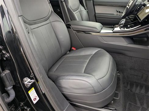 Certified 2024 Land Rover Range Rover Sport Dynamic SE image 18