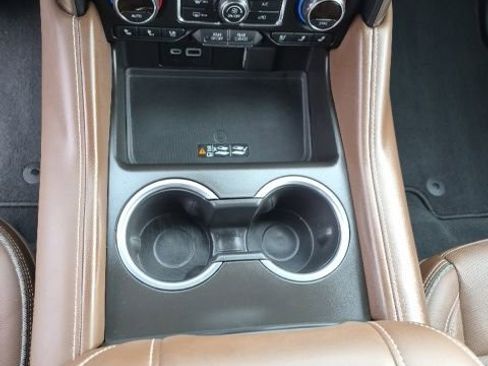 Used 2021 Chevrolet Suburban High Country w/ Premium Package image 18