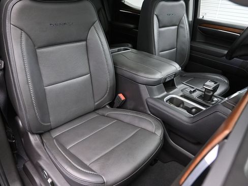 Used 2024 GMC Sierra 1500 Denali w/ Denali Reserve Package AWD/4WD image 43