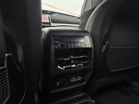 New 2025 Jeep Grand Cherokee L Limited image 31