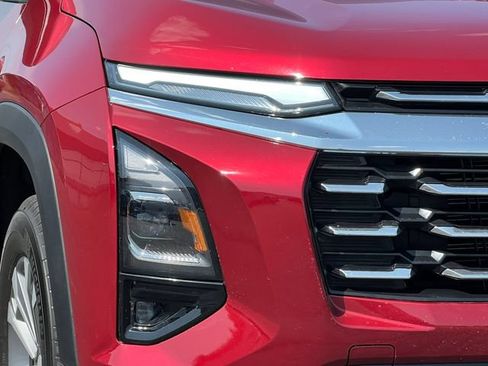 Used 2026 Chevrolet Equinox LT AWD/4WD image 37